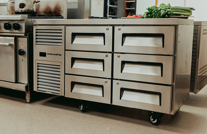 Skope Reflex 6 draw undercounter fridge