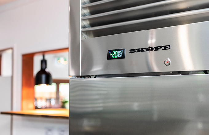 ReFlex 1 Solid Door Upright Freezer