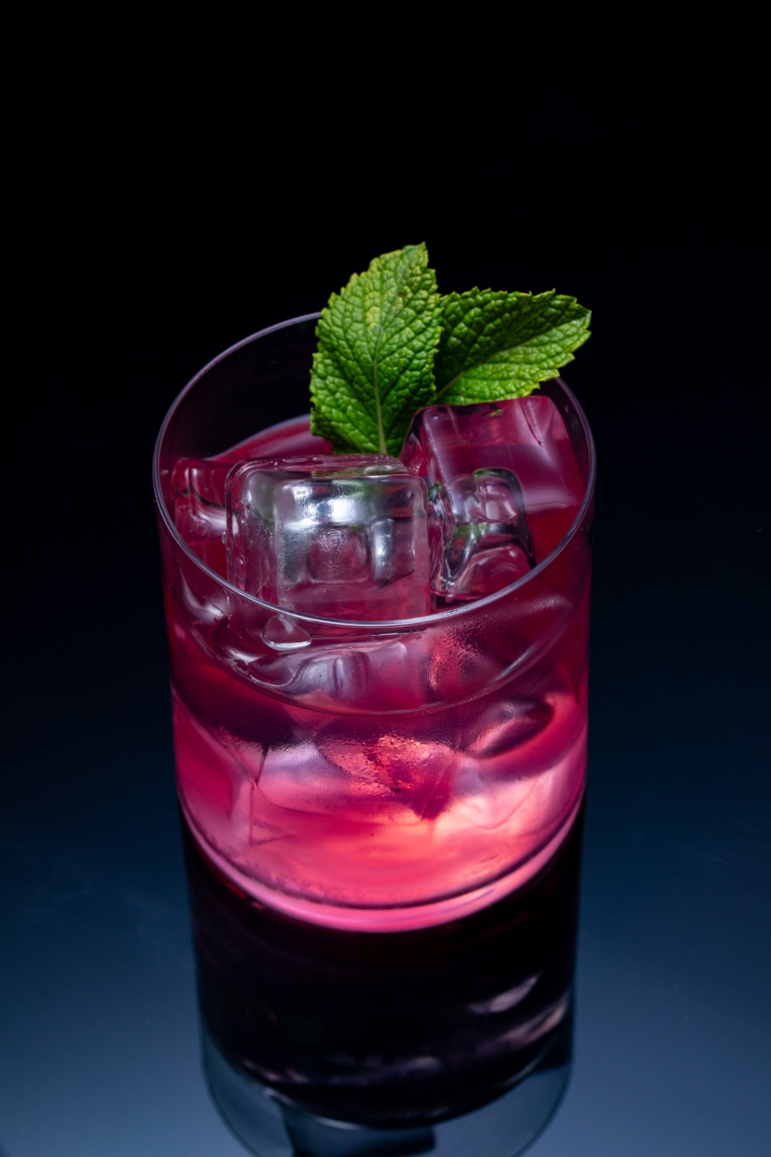 Scotsman Square Gourmet Ice for premium drinks